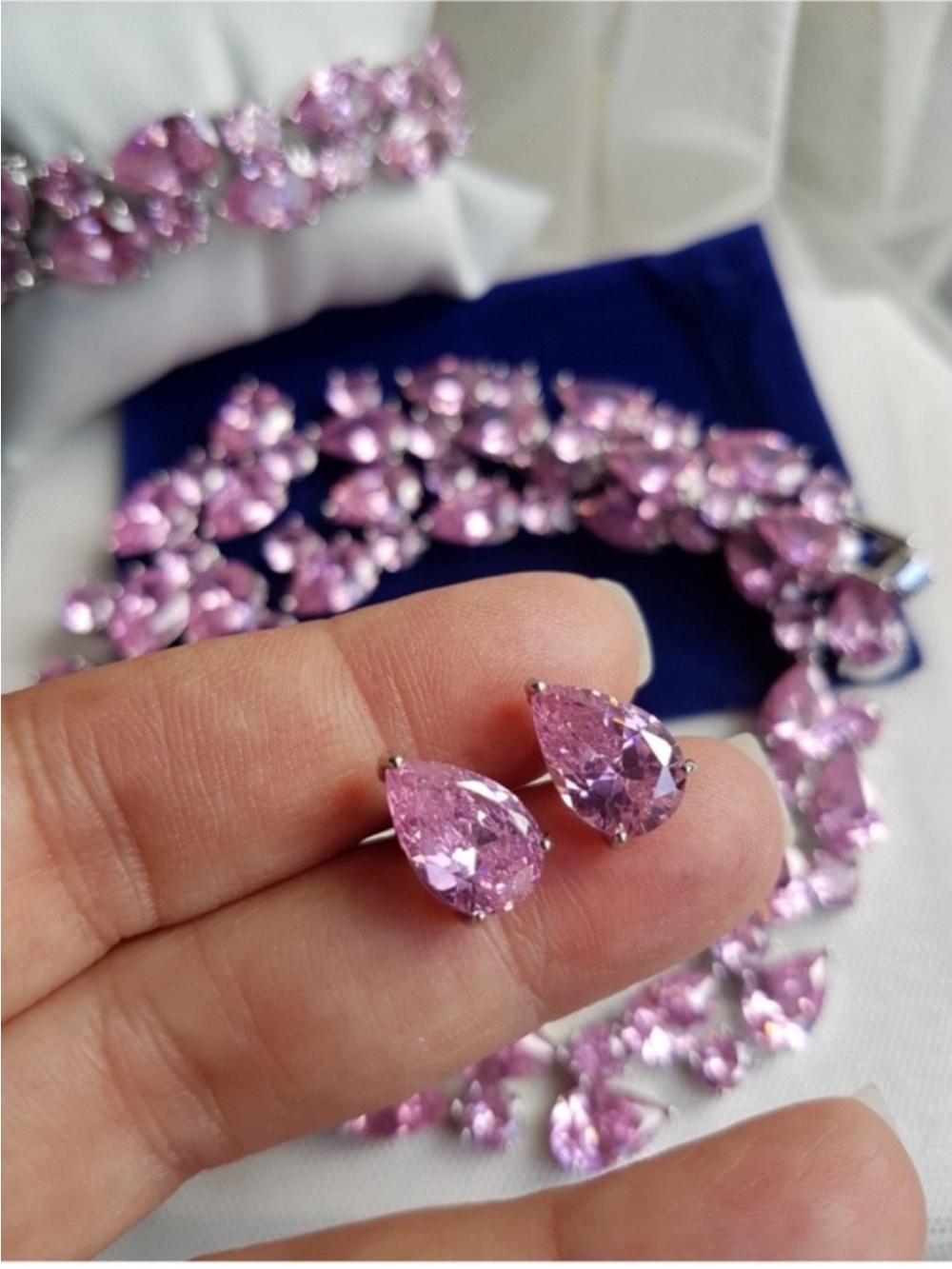 Swarovski Elements Pink Teardrop & Round Gemstone Statement Necklace & Studs NEW - Picture 3 of 17
